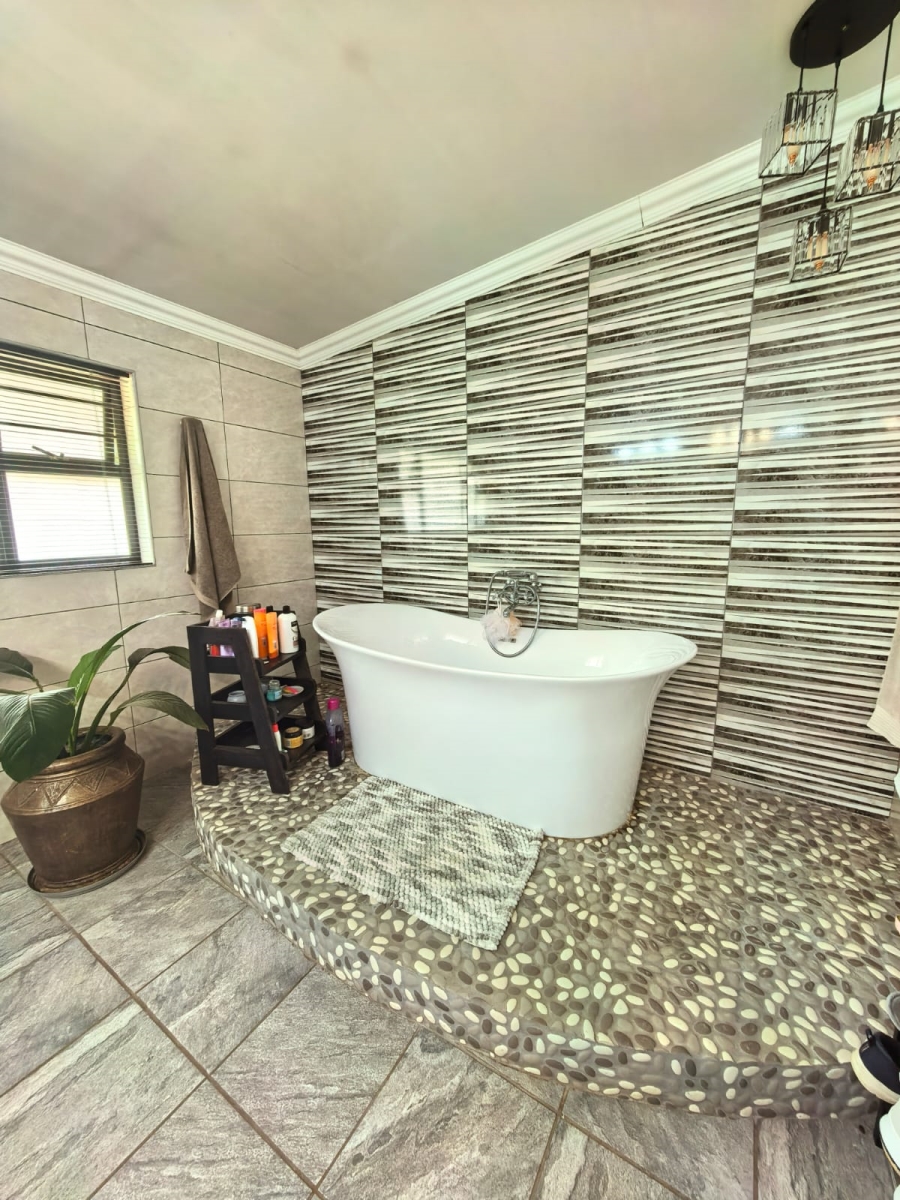 3 Bedroom Property for Sale in Sasolburg Ext 4 Free State